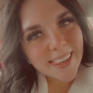 Meet your Posher, Sarina